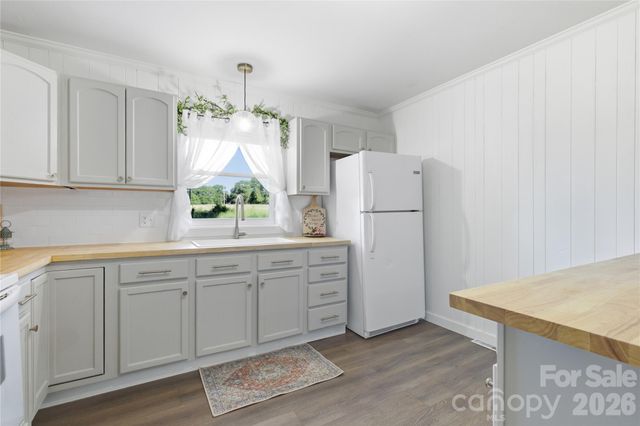 574 Old Mooresboro Road, Mooresboro, NC 28114