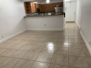 5221 Geneva Way 103, Doral, FL 33166