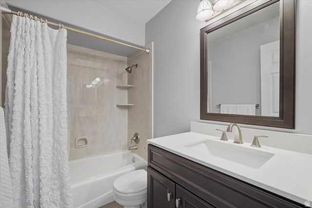 5576 S 4100 W, Roy, UT 84067