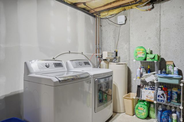5576 S 4100 W, Roy, UT 84067