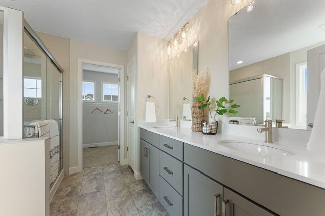 15825 Wyoming Avenue, Savage, MN 55372