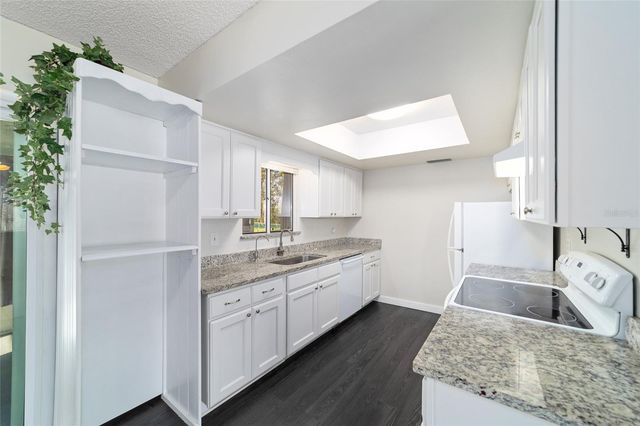 8329 SW 105TH PLACE, Ocala, FL 34481