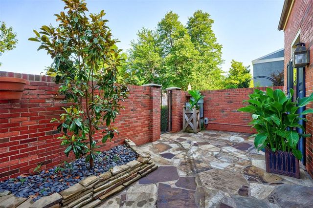 6440 Brandywine Lane, Oklahoma City, OK 73116