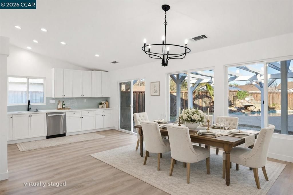 Image 14 of property listing at 3044 3044 Browning Ct, Brentwood, CA 94513