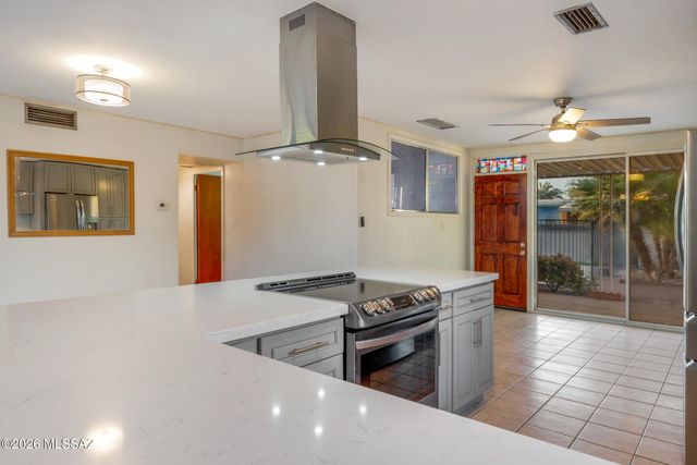 5051 E Julia Street, Tucson, AZ 85711