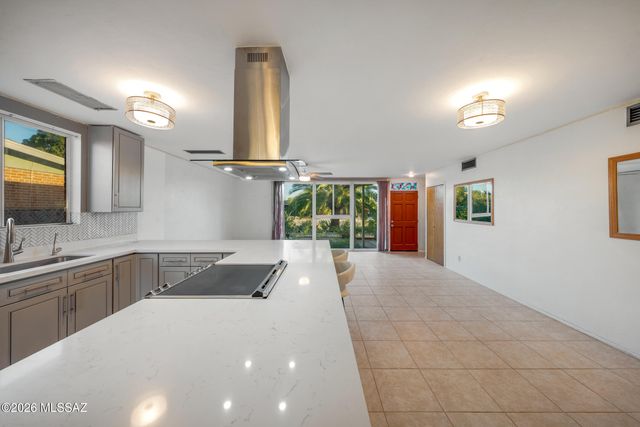 5051 E Julia Street, Tucson, AZ 85711