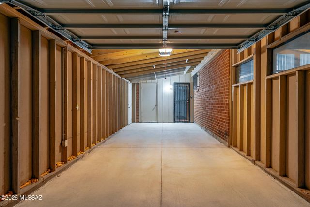 5051 E Julia Street, Tucson, AZ 85711