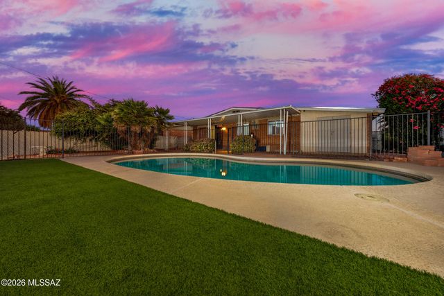 5051 E Julia Street, Tucson, AZ 85711