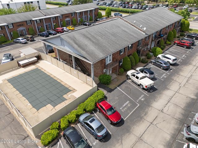 1924 Goldsmith Ln 50, Louisville, KY 40218