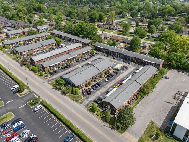 1924 Goldsmith Ln 50, Louisville, KY 40218