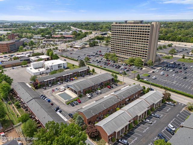 1924 Goldsmith Ln 50, Louisville, KY 40218