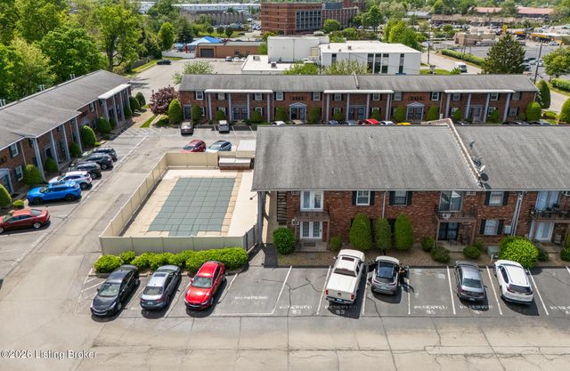1924 Goldsmith Ln 50, Louisville, KY 40218