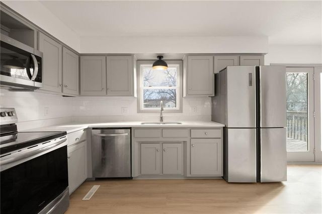 530 Hamilton Street, Warrensburg, MO 64093