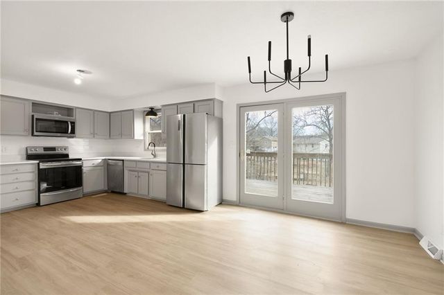 530 Hamilton Street, Warrensburg, MO 64093