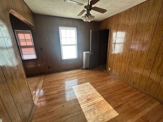 242 Greenwood St, Worcester, MA 01607