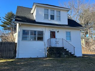 242 Greenwood St, Worcester, MA 01607