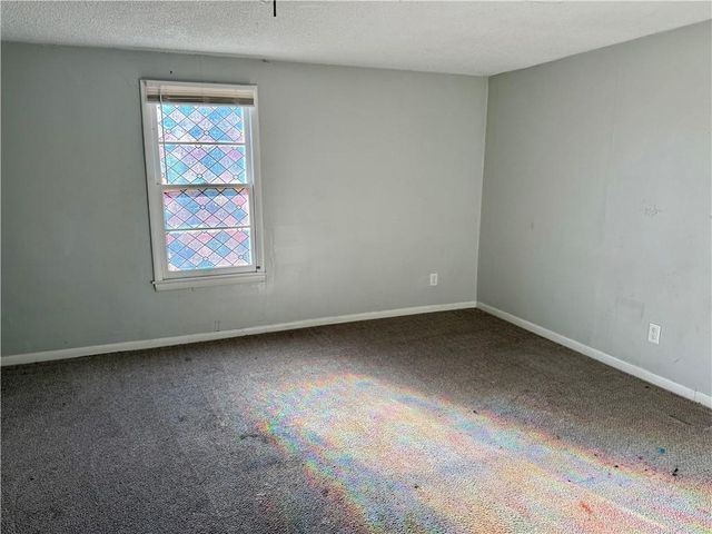 9822 E Independence Avenue, Independence, MO 64053