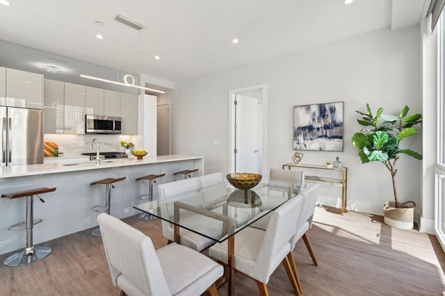 812 W Adams Street 600, Chicago, IL 60607