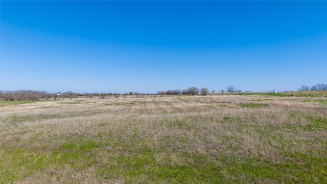 5472 County Road 1093, Celeste, TX 75423