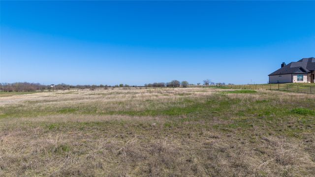 5472 County Road 1093, Celeste, TX 75423