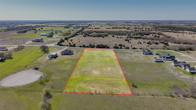 5472 County Road 1093, Celeste, TX 75423