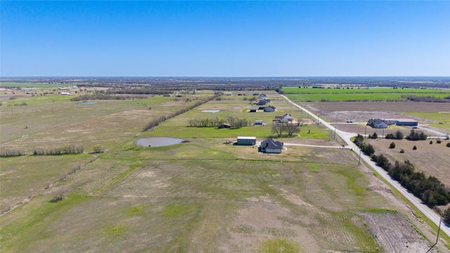 5472 County Road 1093, Celeste, TX 75423