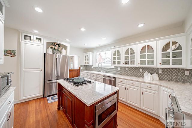 999 S Lee Avenue, Idaho Falls, ID 83404