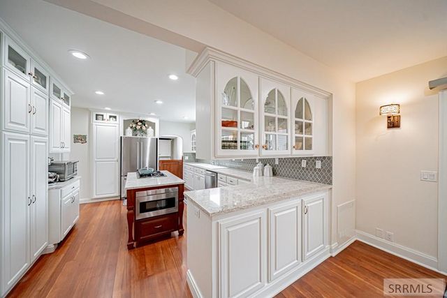 999 S Lee Avenue, Idaho Falls, ID 83404