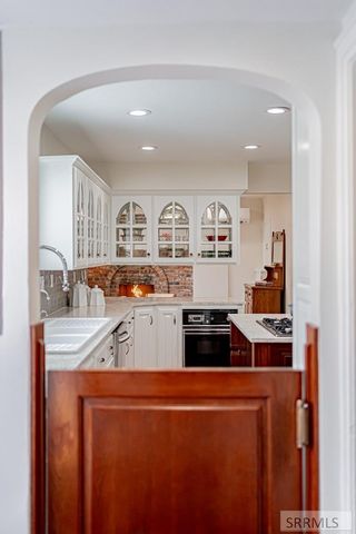 999 S Lee Avenue, Idaho Falls, ID 83404