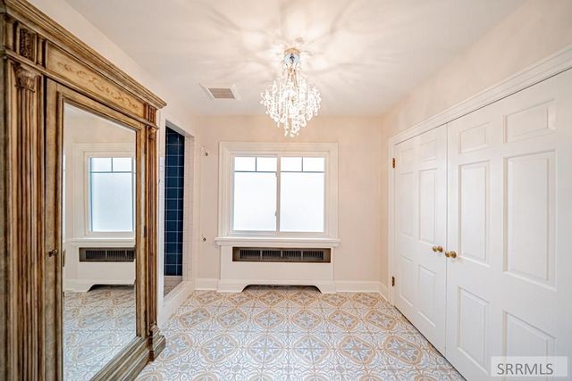 999 S Lee Avenue, Idaho Falls, ID 83404