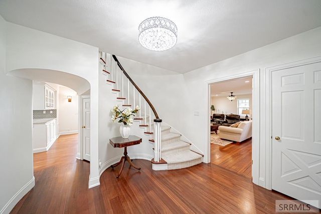 999 S Lee Avenue, Idaho Falls, ID 83404