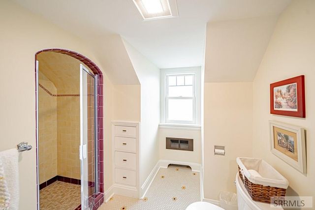 999 S Lee Avenue, Idaho Falls, ID 83404