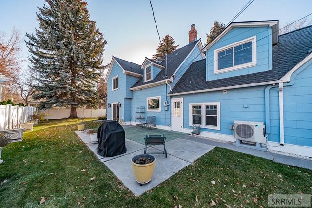 999 S Lee Avenue, Idaho Falls, ID 83404