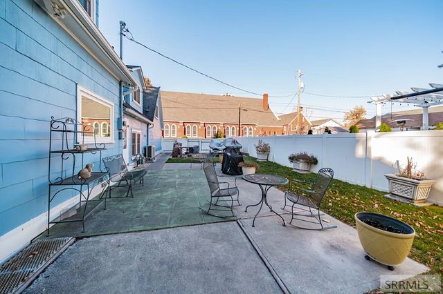 999 S Lee Avenue, Idaho Falls, ID 83404