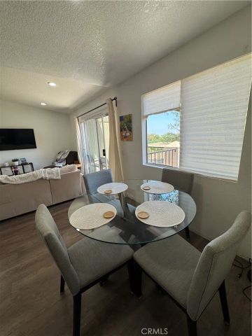 2548 Avenida Del Vista T 202, Corona, CA 92882