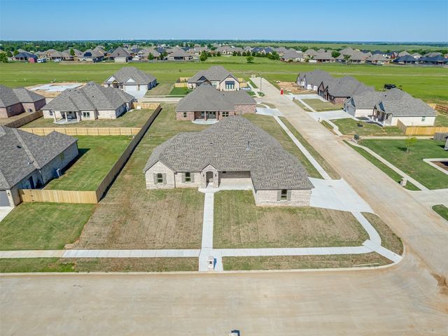 1209 Jozie Way, Tuttle, OK 73089