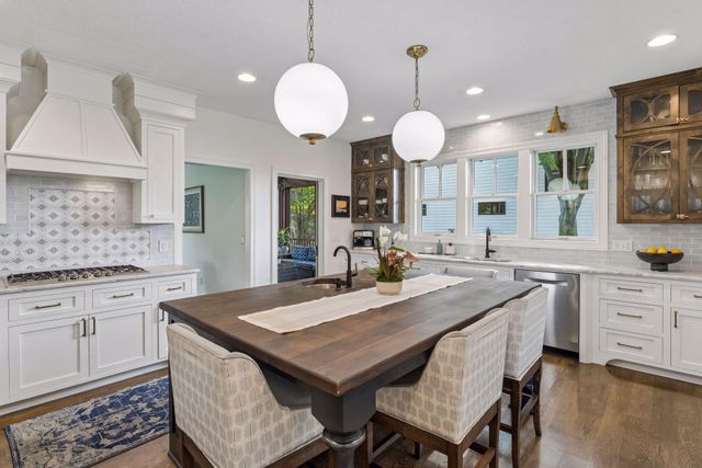 8455 Kelzer Pond Drive, Victoria, MN 55386