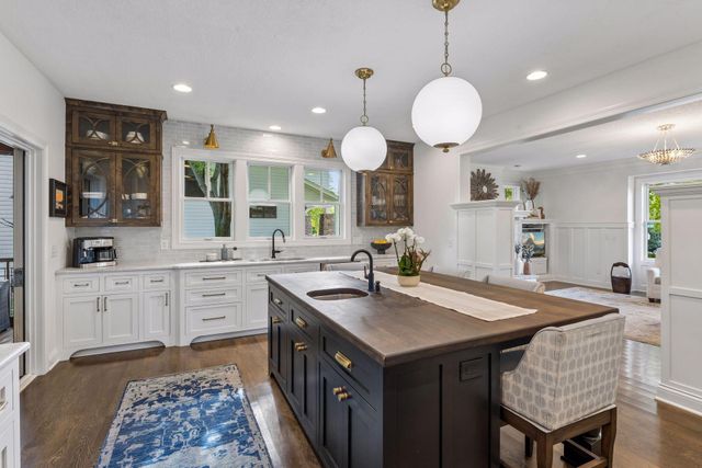 8455 Kelzer Pond Drive, Victoria, MN 55386