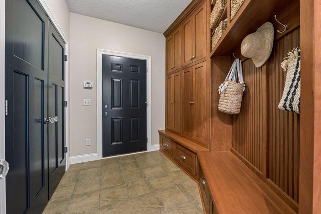8455 Kelzer Pond Drive, Victoria, MN 55386