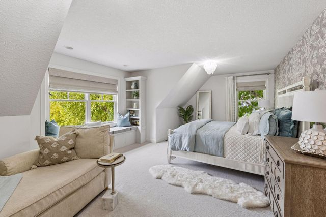 8455 Kelzer Pond Drive, Victoria, MN 55386