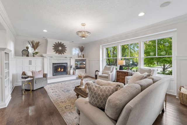 8455 Kelzer Pond Drive, Victoria, MN 55386