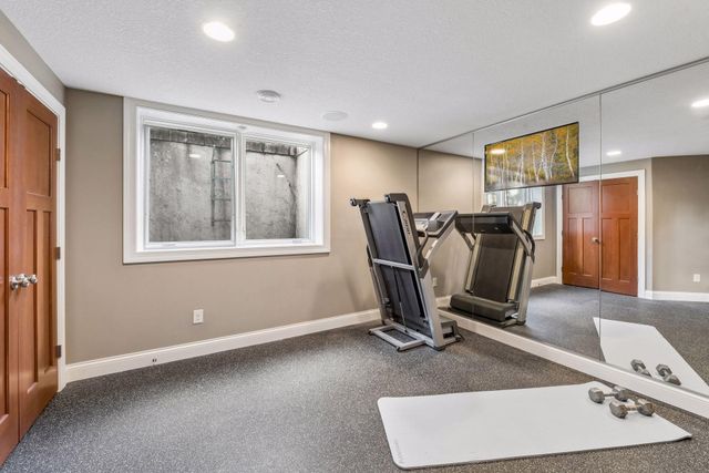 8455 Kelzer Pond Drive, Victoria, MN 55386