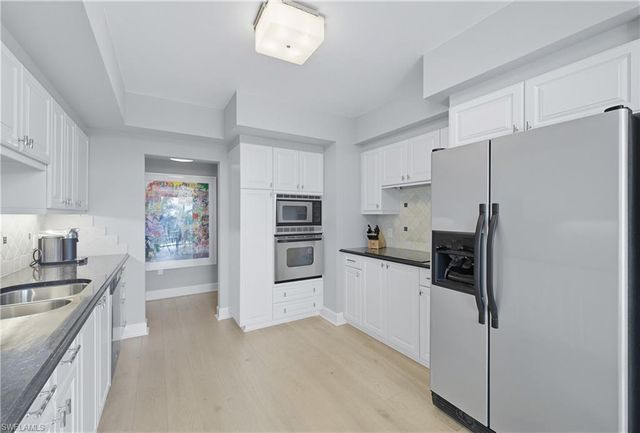 7515 Pelican Bay BLVD 5B, Naples, FL 34108