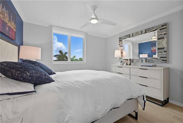 7515 Pelican Bay BLVD 5B, Naples, FL 34108
