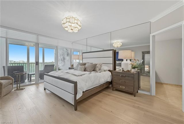 7515 Pelican Bay BLVD 5B, Naples, FL 34108