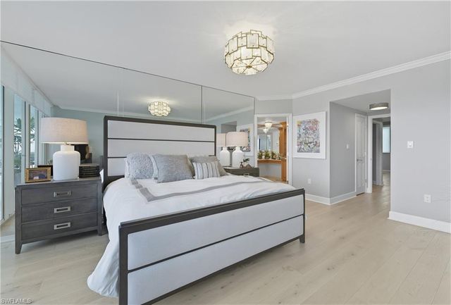 7515 Pelican Bay BLVD 5B, Naples, FL 34108