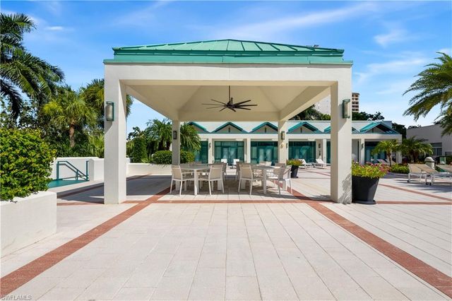 7515 Pelican Bay BLVD 5B, Naples, FL 34108