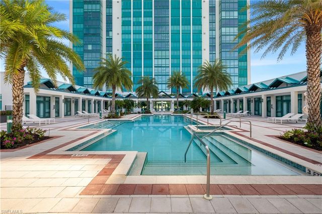 7515 Pelican Bay BLVD 5B, Naples, FL 34108
