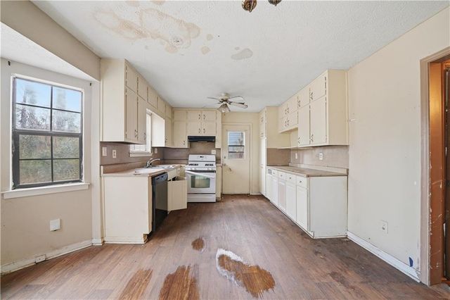 2904 Woodhollow Lane, Jonesboro, GA 30236