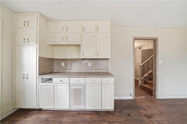 2904 Woodhollow Lane, Jonesboro, GA 30236